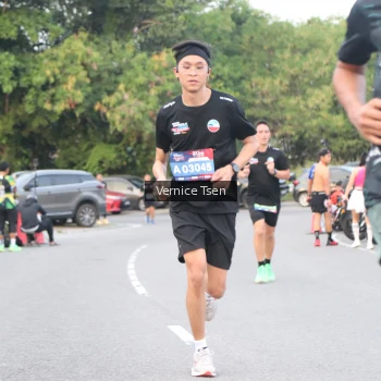 Runner Photo 3775861