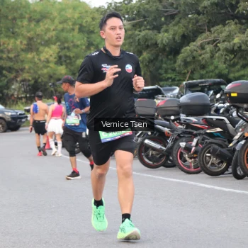 Runner Photo 3775871