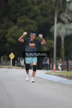 Runner Photo 3775877