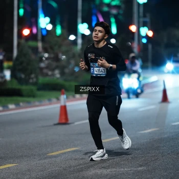 Runner Photo 3775946