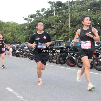 Runner Photo 3776117