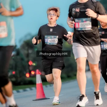 Runner Photo 3776294