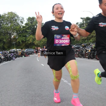 Runner Photo 3776295