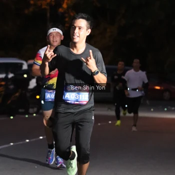 Runner Photo 3776334