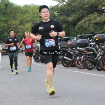 Runner Photo 3776363