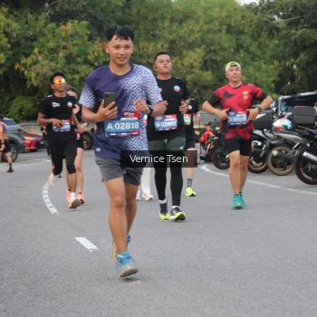 Runner Photo 3776453