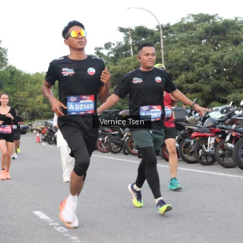 Runner Photo 3776488