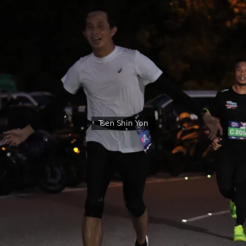 Runner Photo 3776571