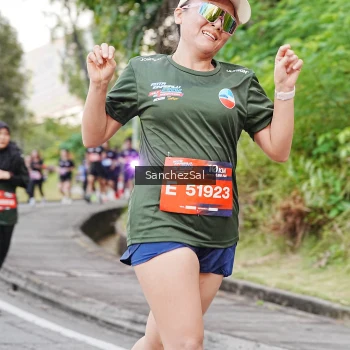 Runner Photo 3776572
