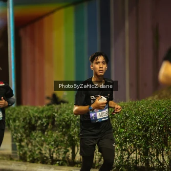 Runner Photo 3776596
