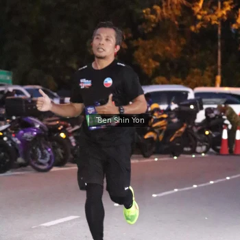 Runner Photo 3776622