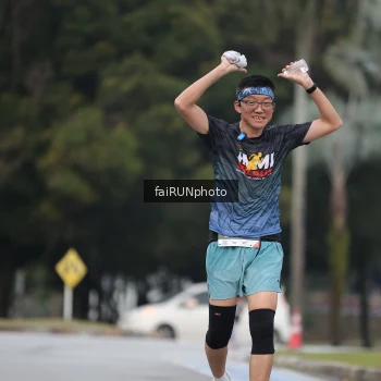 Runner Photo 3776643