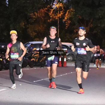 Runner Photo 3776755