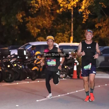 Runner Photo 3776760