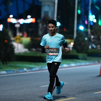Runner Photo 3776897