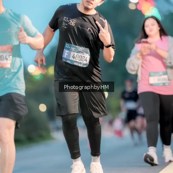 Runner Photo 3776900