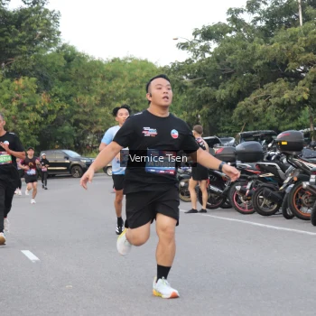 Runner Photo 3777061