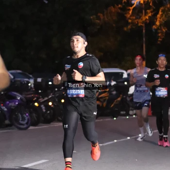 Runner Photo 3777075