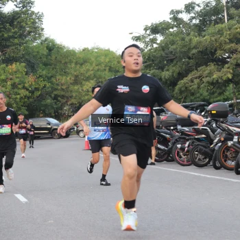 Runner Photo 3777084