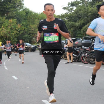Runner Photo 3777107