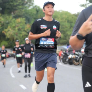 Runner Photo 3777259