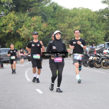 Runner Photo 3777304