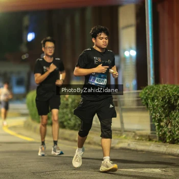 Runner Photo 3777374