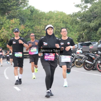 Runner Photo 3777395
