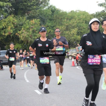 Runner Photo 3777435