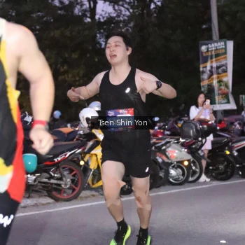 Runner Photo 3777536