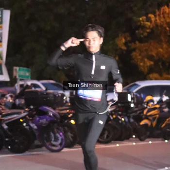 Runner Photo 3777650
