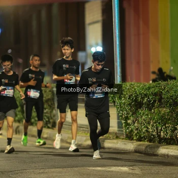 Runner Photo 3777675