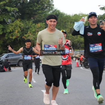 Runner Photo 3777732