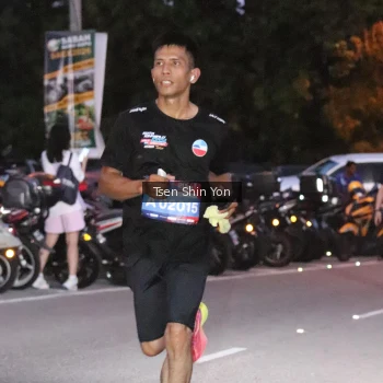 Runner Photo 3777816
