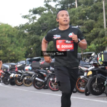 Runner Photo 3777909