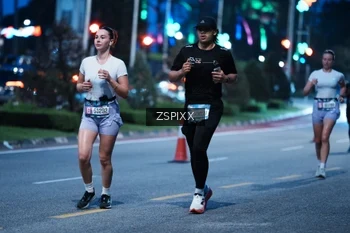 Runner Photo 3777916