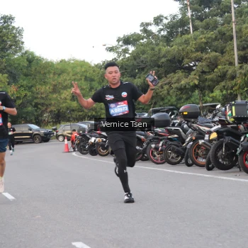 Runner Photo 3778382
