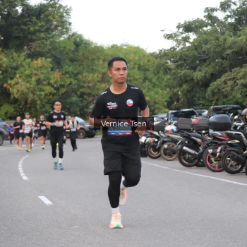 Runner Photo 3778443