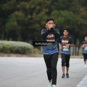 Runner Photo 3778541