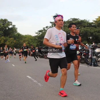 Runner Photo 3778851