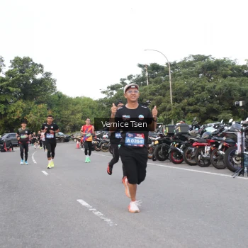 Runner Photo 3779042