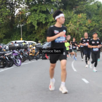 Runner Photo 3779191