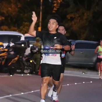 Runner Photo 3779343