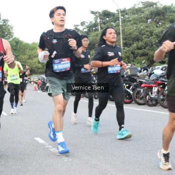 Runner Photo 3779412
