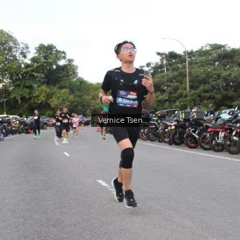 Runner Photo 3779478