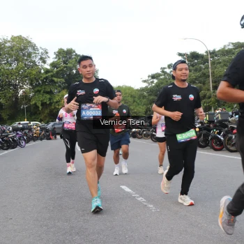 Runner Photo 3779585