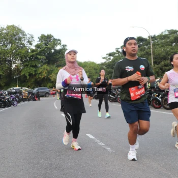 Runner Photo 3779642