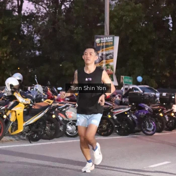 Runner Photo 3779743