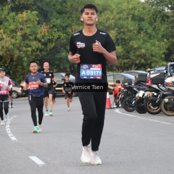Runner Photo 3779771