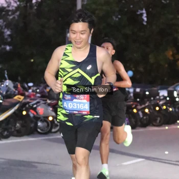 Runner Photo 3779812
